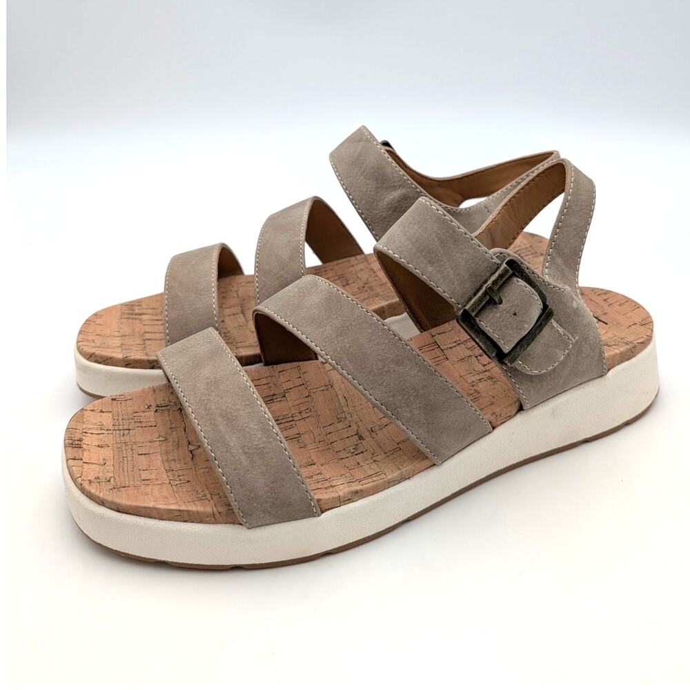 Boc Born Criss Cross Platform Sandals Buckle Strap Women's Taupe Sz US11M EU41.5
